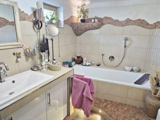 Badezimmer Gartengeschoss