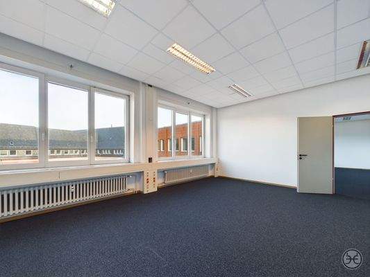 Eden-Ehbrecht-Immobilien_Büroflächen_Telekom-Gebäude_003