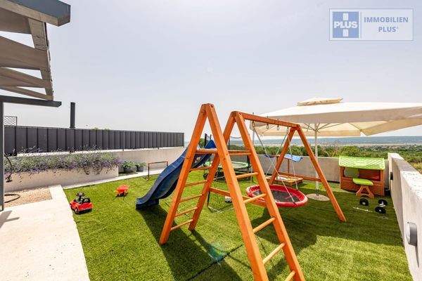 tinj-luksuzna-villa-s-velikom-okucnicom_25