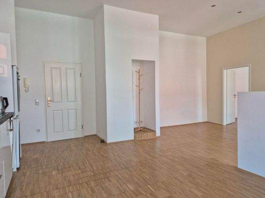 Wohnraum und Küchenbereich Kopie.jpg