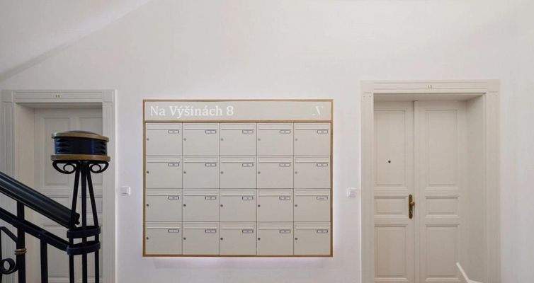 1744030153_FXIW3is64e