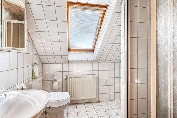 Duschbad im Dachgeschoss