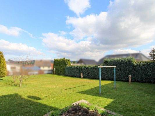 Schöner, großer Garten