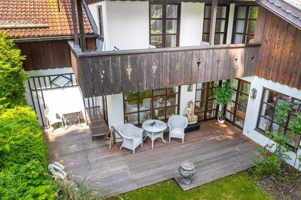 Blick auf Balkon und Terrasse