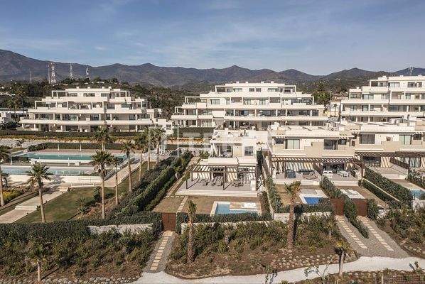 Ready to Move Beachfront Villa in a Gated Community in Marbella