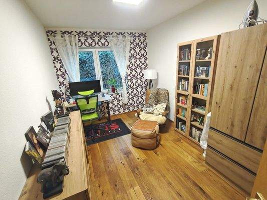 Kinder-/Arbeitszimmer