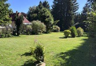 Parkähnliches Grundstück