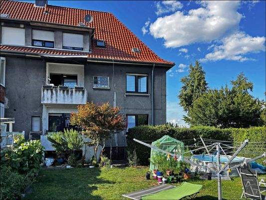 Hausansicht aus dem Garten