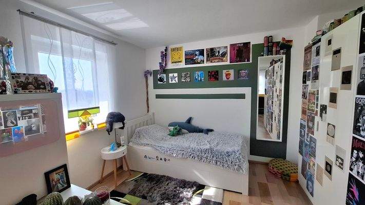 1. OG - großes Kinderzimmer 