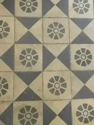 Bodenfliesen Treppenhaus