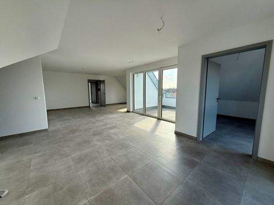 Ansicht 1 Wohn- und Esszimmer