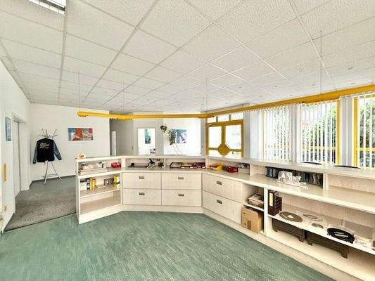 EG - Theke beim Eingangsbereich