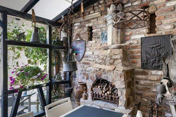 Schloss Destille-1-6-2