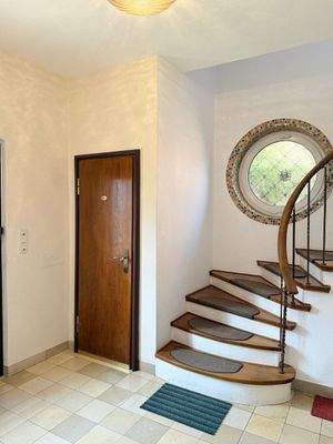 Diele mit Treppenhaus