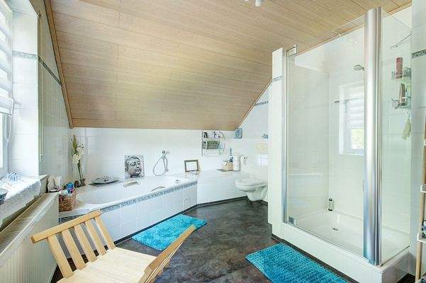 Badezimmer Dachgeschoss
