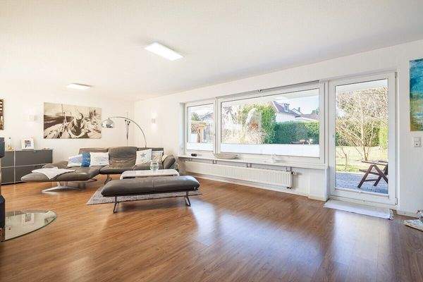 EG Wohnzimmer mit Terrassenzugang