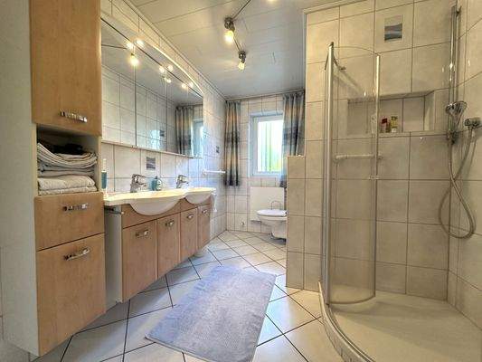Duschbad EG