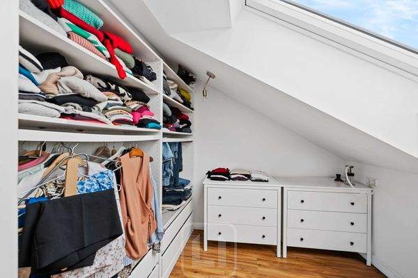 ...und Ankleidezimmer