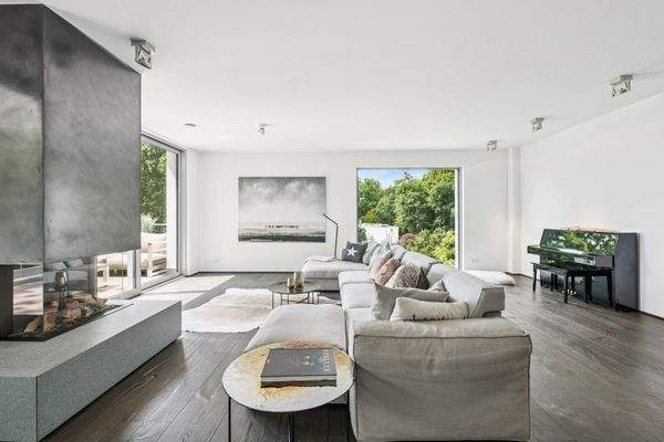 Wohnbereich mit Kamin