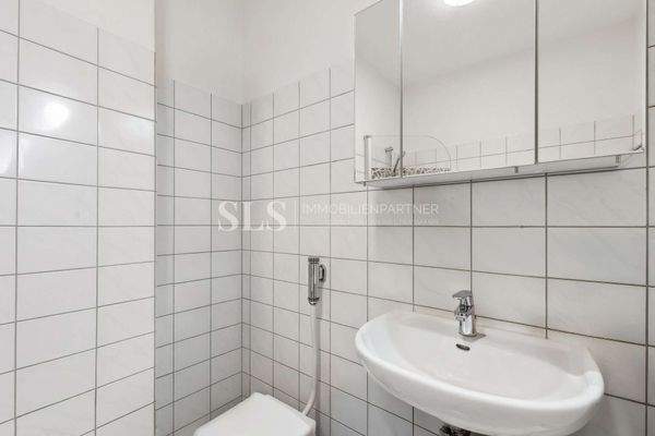 Badezimmer EG (KI generiert)