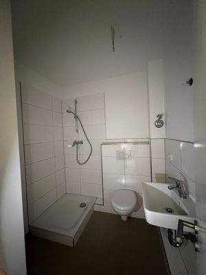 Modernes Badezimmer