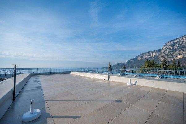 Tecnocasa Garda 0377.jpg