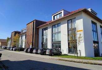 Gebäude außen 2.jpg