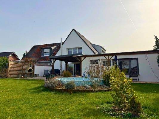 Rückansicht + Partyraum