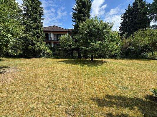 Zusätzliches Baugrundstück 786 m²