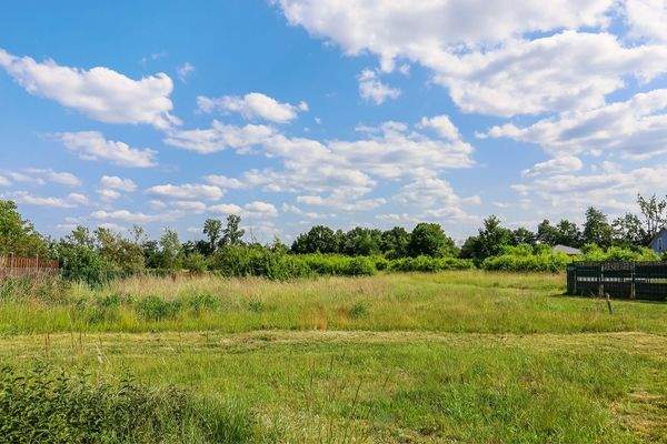 Grundstücksansicht hinten