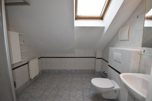 Badebereich - Kleine 2 Zimmer Apartment mit schöner Aussicht Miete Oberndorf bei Salzburg