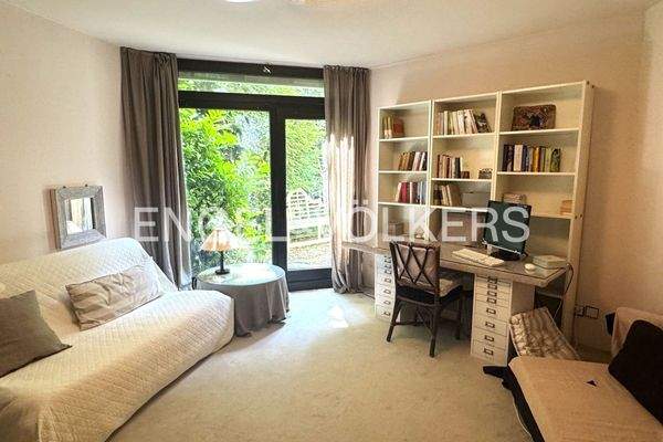 Kinderzimmer im Gartengeschoss