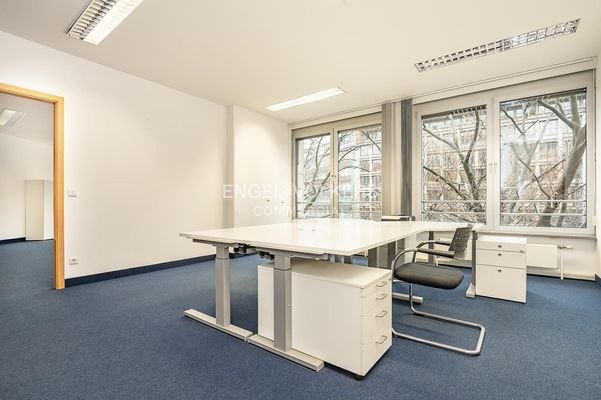 Beispielhaftes Büro 