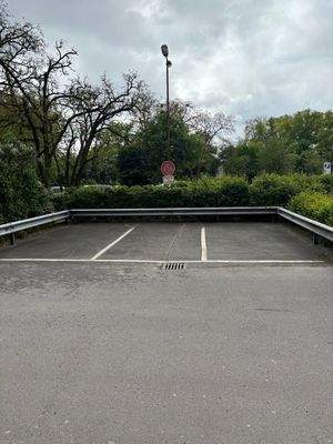 Wendemöglichkeit LKW- Anlieferung