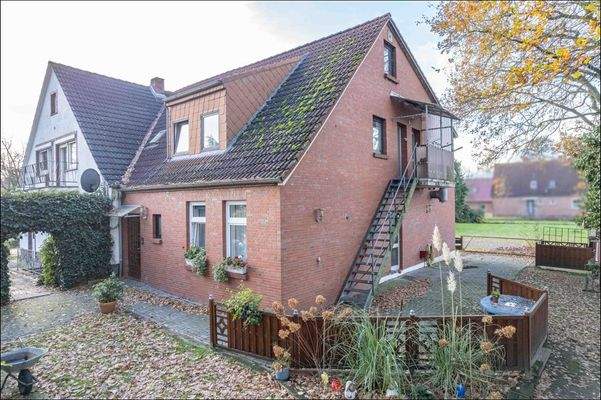 Rückwärtige Ansicht Zugang WE 2 u. 3