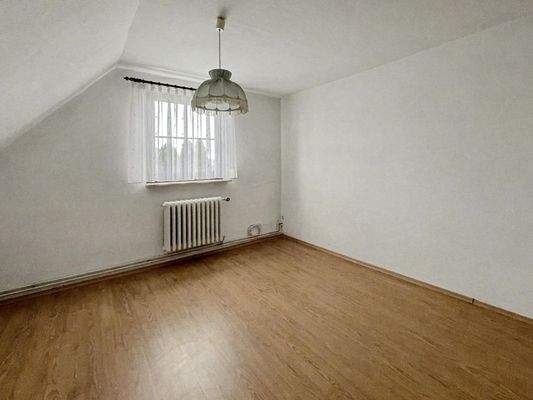 Wohnen - Schlafen links im DG