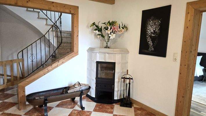 Eingangsbereich mit Kaminanschluss