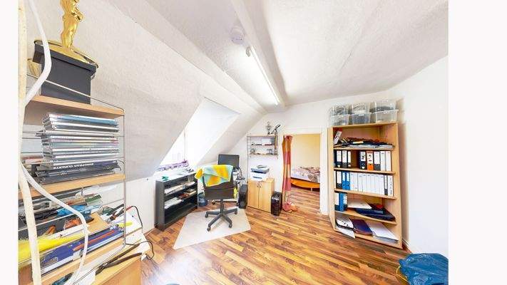 Dachgeschoss_Zimmer2