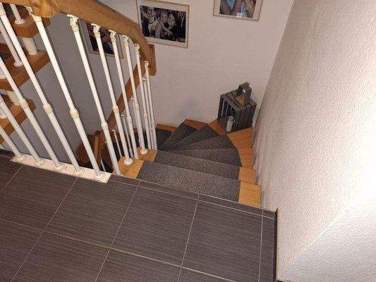 Treppenzugang/Flur im OG