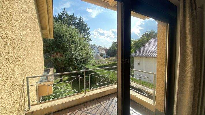 Balkon vom Schlafzimmer