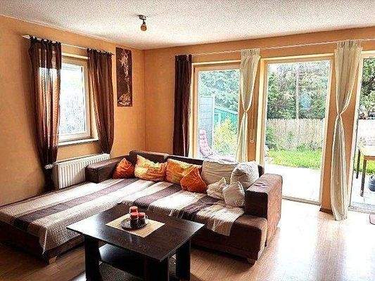 Wohnzimmer Bild 1.jpg