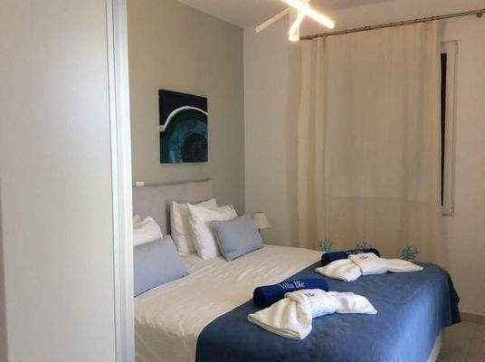 Kreta, Tersanas: Luxusvilla mit unschlagbarer Aussicht in ruhiger Lage zu verkaufen