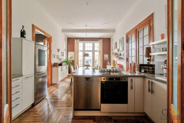 Küche und Esszimmer