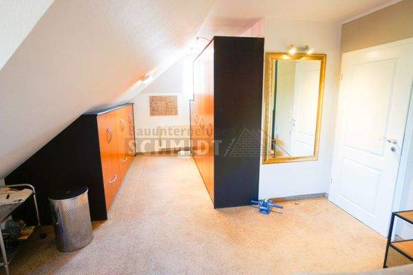 Begehbarer Kleiderschrank