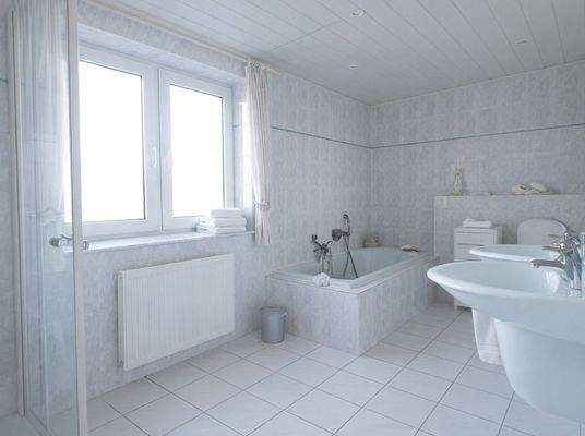 2026259 - Bad EG.jpg