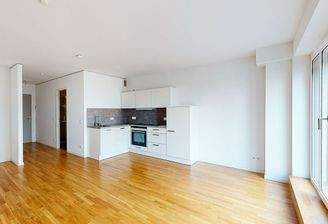 (Musterwohnung) Wohn-Esszimmer