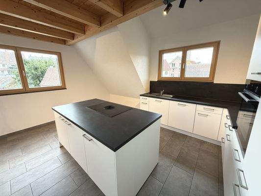 Küche mit Kochinsel