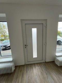Eingangstür.jpeg