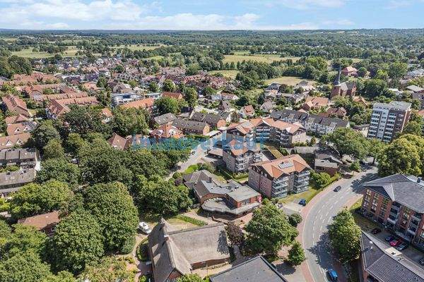 Lage & Nachbarbebauung 