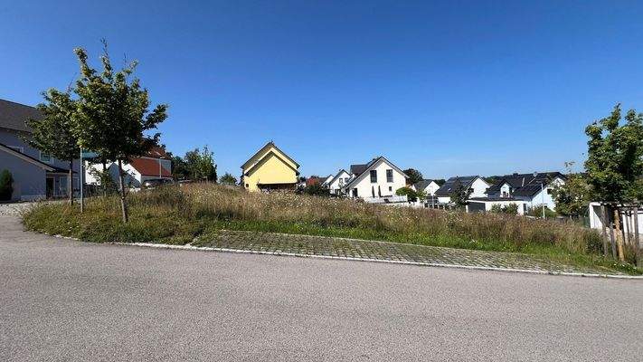 Grundstück von der Seite